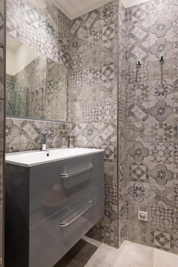 Latelier 2Br W Ac At 4 Min From The Beaches Of Old Nice Welkeys Exterior photo